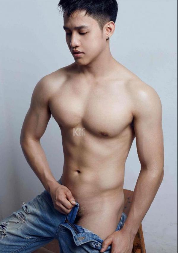 Riziist-Magazine-Issue-03-–-PALM-amp-TOR