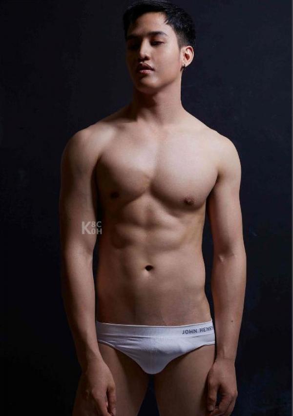 Riziist-Magazine-Issue-03-–-PALM-amp-TOR