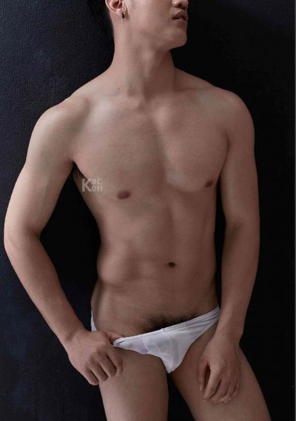 Riziist-Magazine-Issue-03-–-PALM-amp-TOR