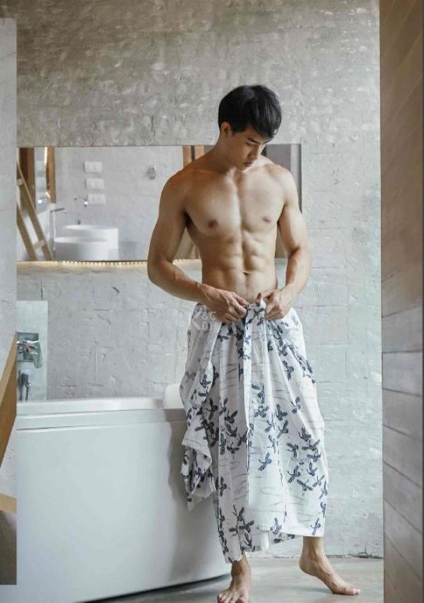 Riziist-Magazine-Issue-03-–-PALM-amp-TOR