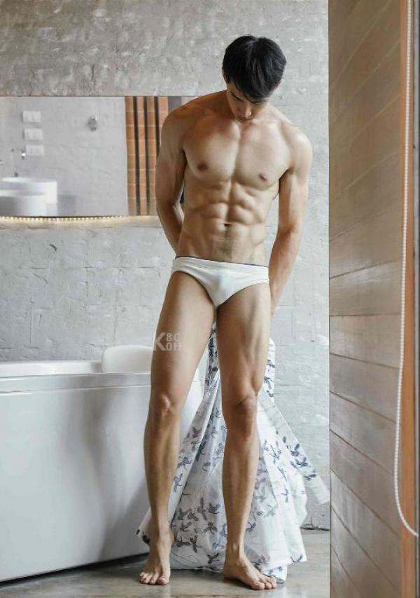 Riziist-Magazine-Issue-03-–-PALM-amp-TOR