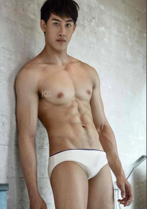 Riziist-Magazine-Issue-03-–-PALM-amp-TOR