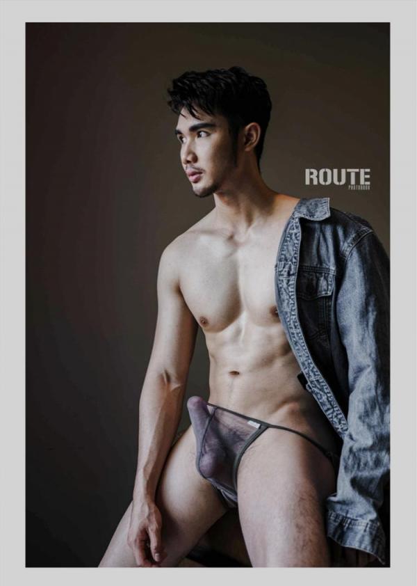 Route-Photobook-No.04-version-nude-Ebook