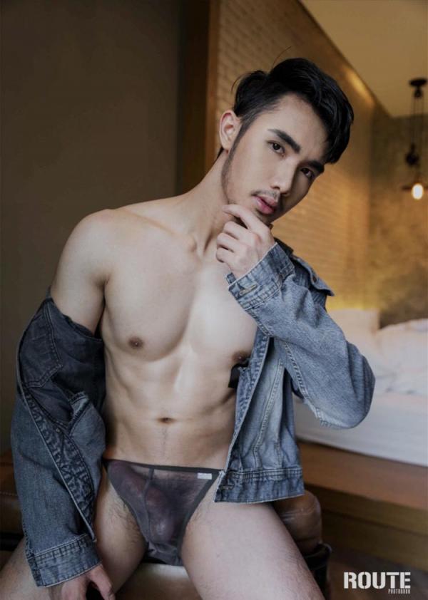 Route-Photobook-No.04-version-nude-Ebook