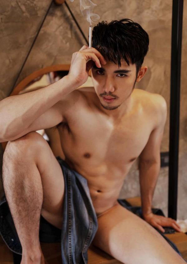 Route-Photobook-No.04-version-nude-Ebook