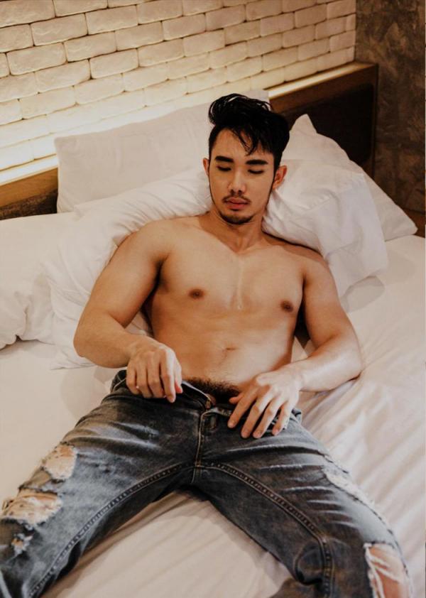 Route-Photobook-No.04-version-nude-Ebook