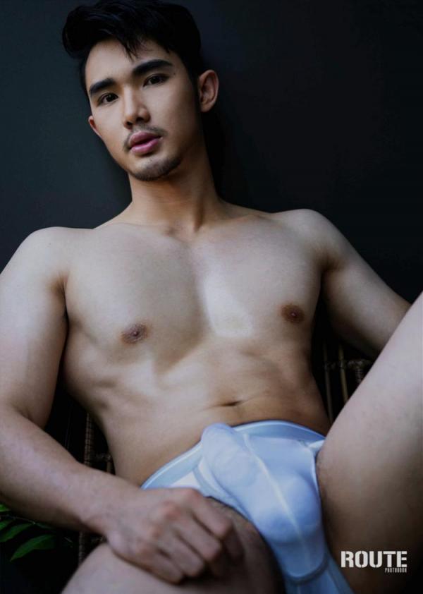 Route-Photobook-No.04-version-nude-Ebook