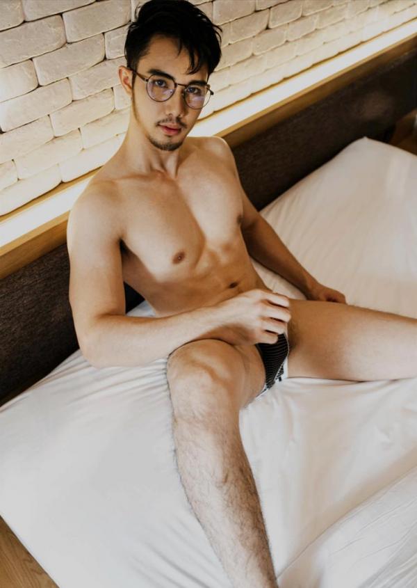 Route-Photobook-No.04-version-nude-Ebook