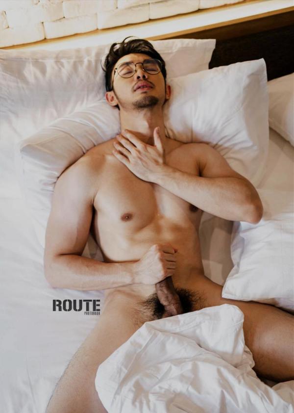 Route-Photobook-No.04-version-nude-Ebook