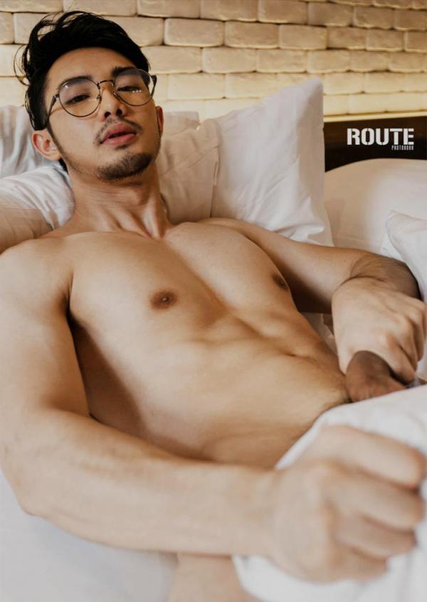 Route-Photobook-No.04-version-nude-Ebook