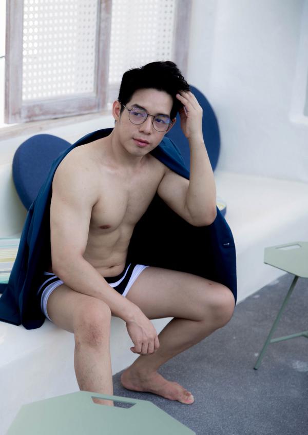 SELF-02--Soumphon-Senesilom-127-Pics--BtS