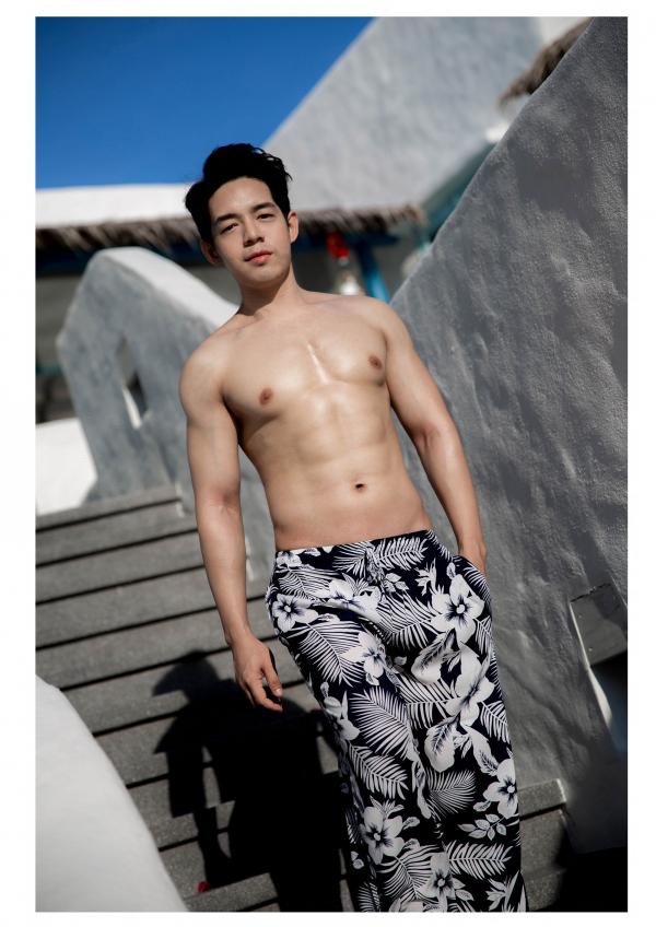 SELF-02--Soumphon-Senesilom-127-Pics--BtS