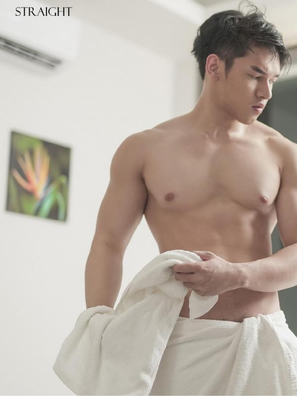 STRAIGHT-04--MOS--EbookVideo-