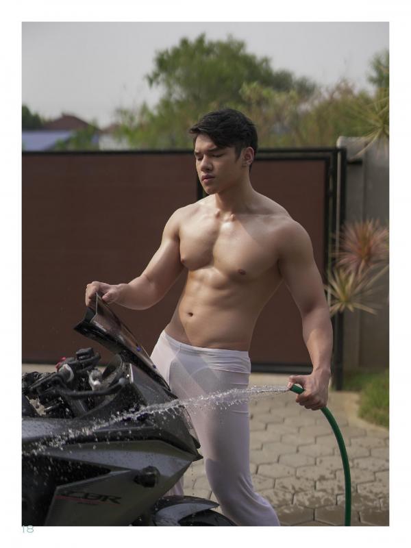 STRAIGHT-04--MOS--EbookVideo-