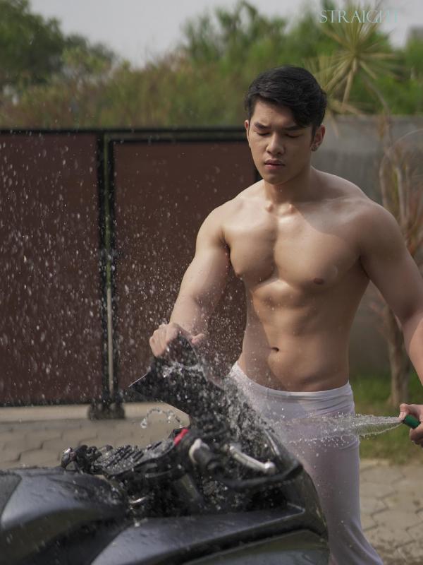 STRAIGHT-04--MOS--EbookVideo-