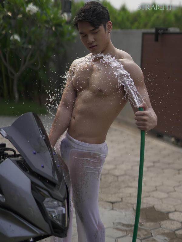 STRAIGHT-04--MOS--EbookVideo-