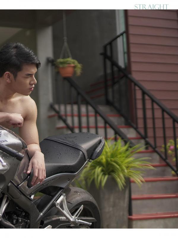 STRAIGHT-04--MOS--EbookVideo-