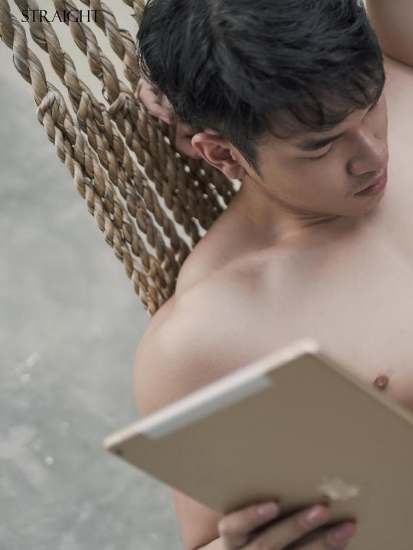 STRAIGHT-04--MOS--EbookVideo-