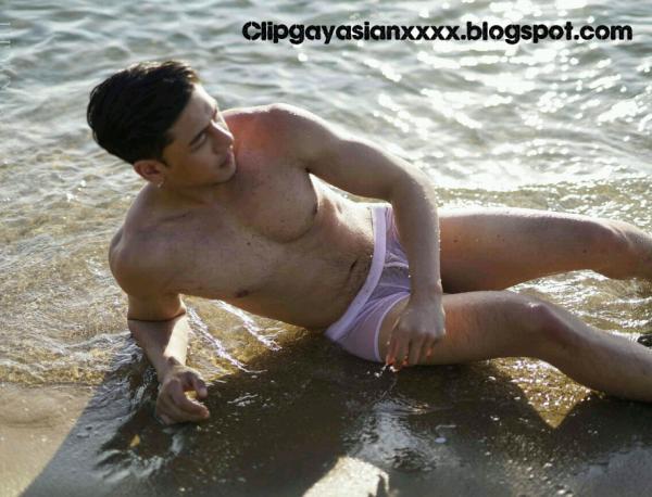 STRAIGHT-NO.05--FORD