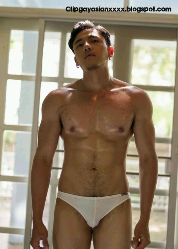 STRAIGHT-NO.05--FORD