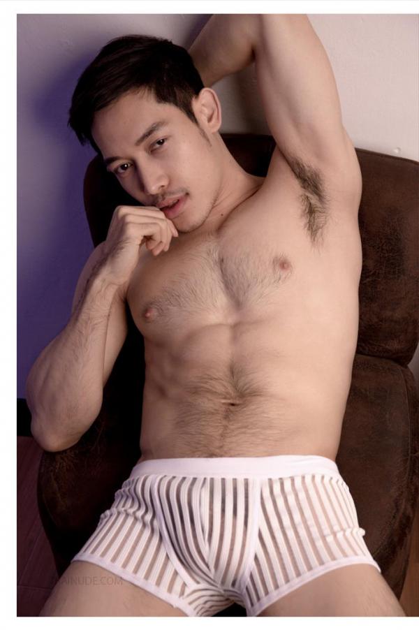 TXD-Magazine-Vol.5--Arthur-Awakening