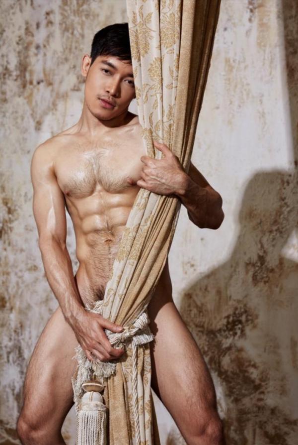 TXD-Magazine-Vol.5--Arthur-Awakening