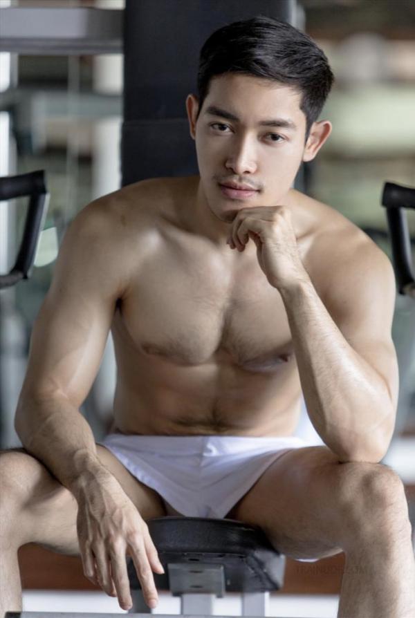 TXD-Magazine-Vol.5--Arthur-Awakening