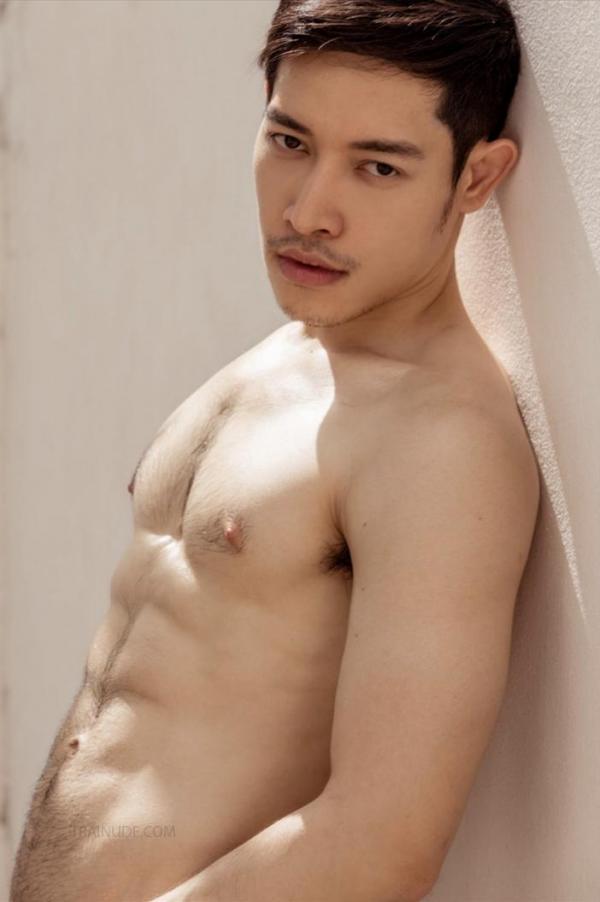 TXD-Magazine-Vol.5--Arthur-Awakening