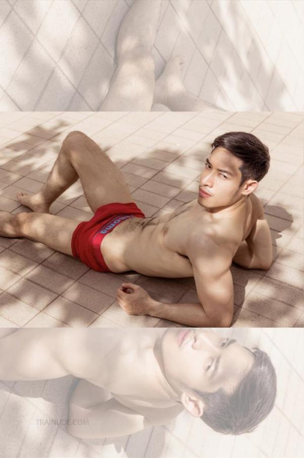 TXD-Magazine-Vol.5--Arthur-Awakening