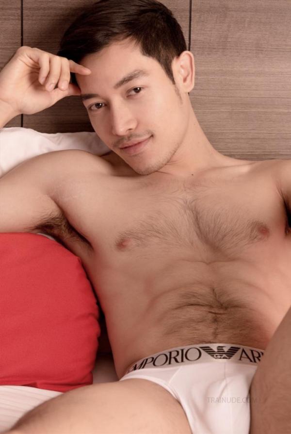 TXD-Magazine-Vol.5--Arthur-Awakening