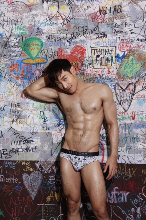 TXD-Magazine-Vol.5--Arthur-Awakening