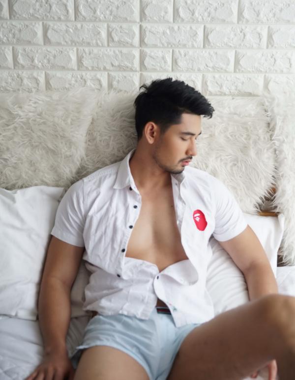 Touch-My-Body-01--Rome-Panupong