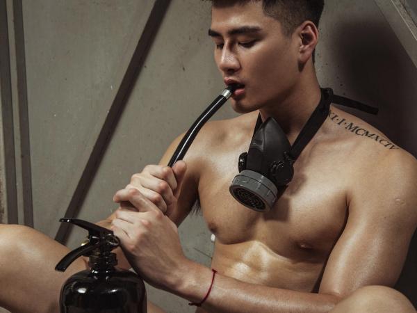 Toxxic-Issue1--Van-Thai--Ebook--Video-