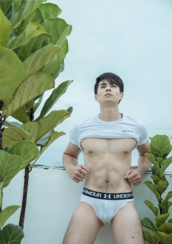 Virile-No.42-–-Nate-EbookVideo