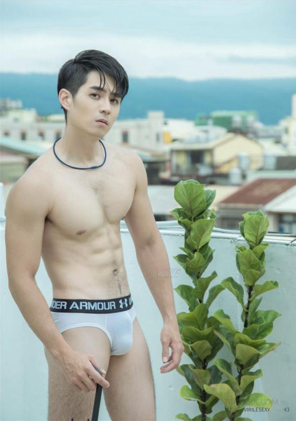 Virile-No.42-–-Nate-EbookVideo