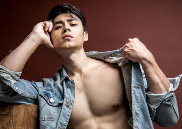 Virile-No.42-–-Nate-EbookVideo