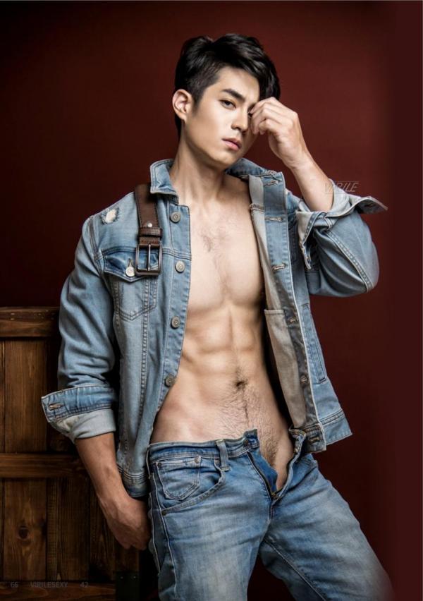 Virile-No.42-–-Nate-EbookVideo