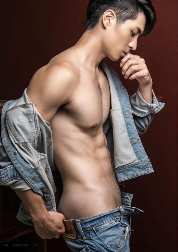 Virile-No.42-–-Nate-EbookVideo