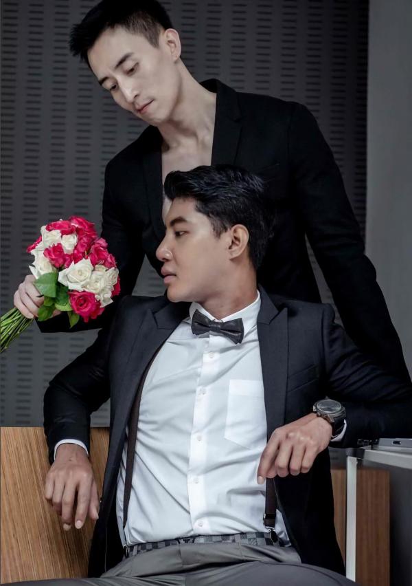 XROMANCE-2--Love-Actually