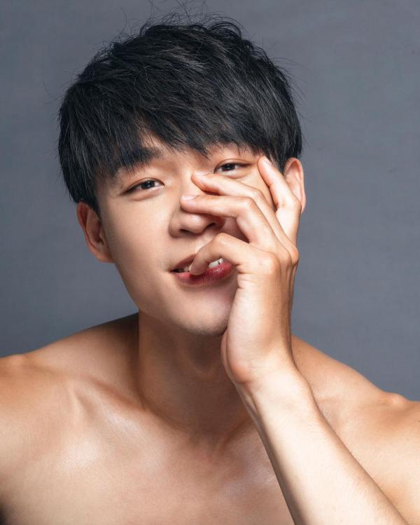 Yilianboy-collection-–-Six-pack-body