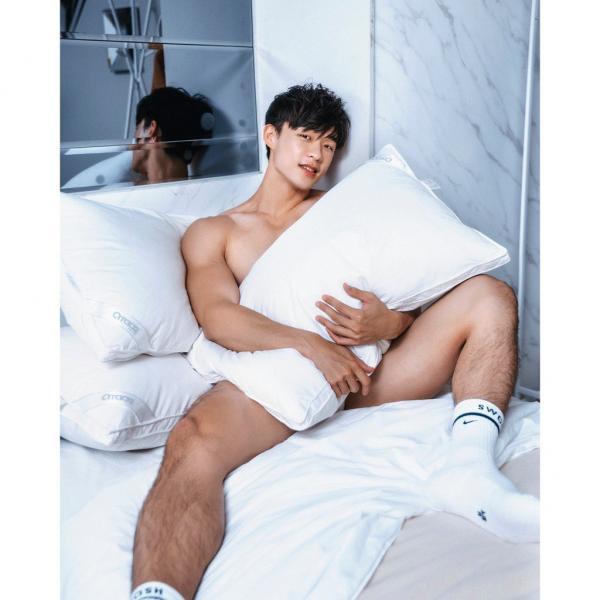 Yilianboy-collection-–-Six-pack-body