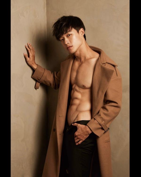 Yilianboy-collection-–-Six-pack-body