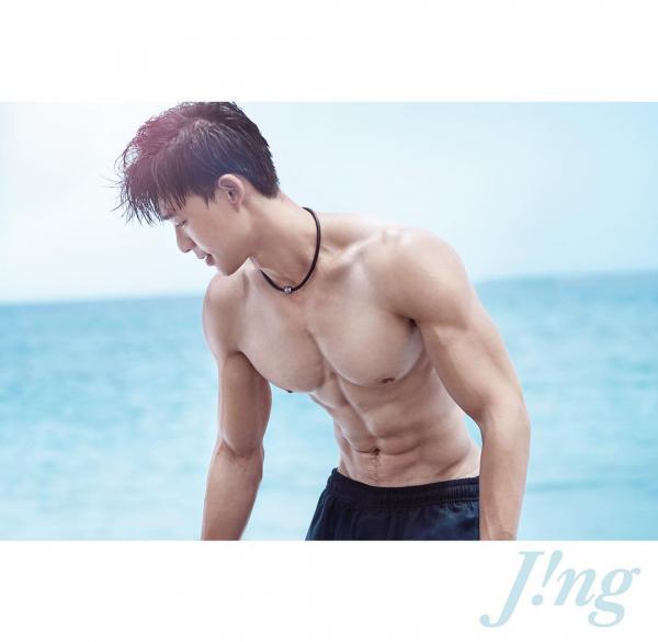 Yilianboy-collection-–-Six-pack-body