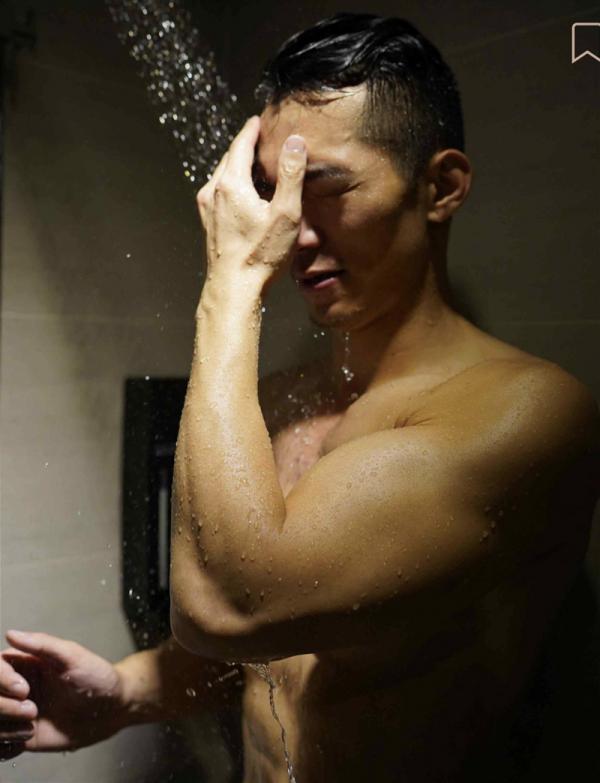 Youto-Chou-Photo-Book-Vol.01--Vol.02-芋頭個人寫真兩本組合西裝男的週五FUN-NIGHT--ART-BUFF健體文青