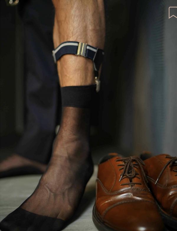 Youto-Chou-Photo-Book-Vol.01--Vol.02-芋頭個人寫真兩本組合西裝男的週五FUN-NIGHT--ART-BUFF健體文青