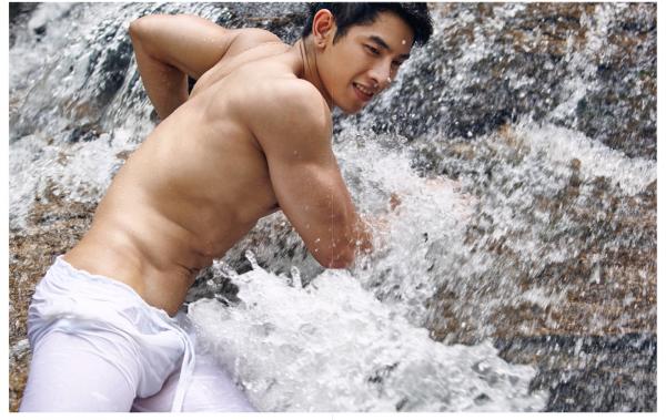 replay-homme-02--Phuwamet