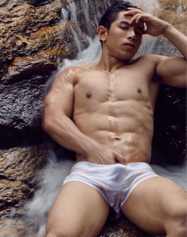 replay-homme-02--Phuwamet