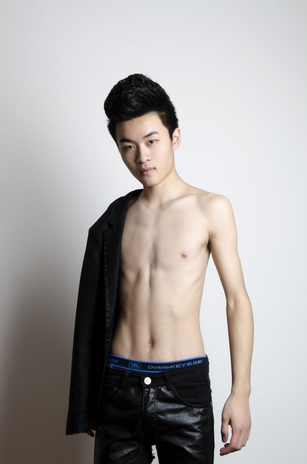 色模第二期耿彬