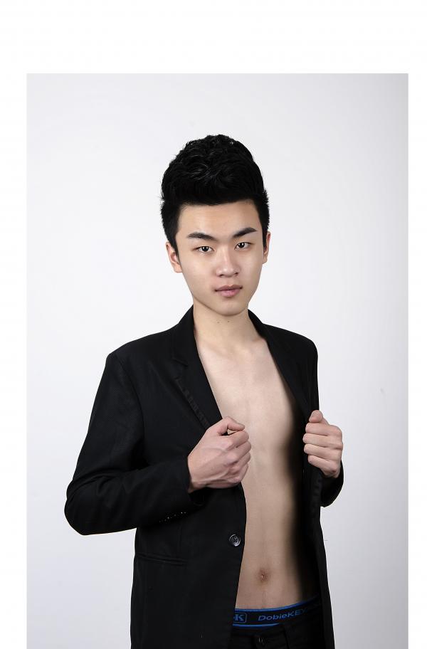 色模第二期耿彬