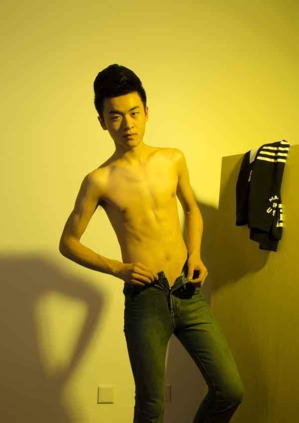 色模第二期耿彬